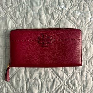 Tory Burch zip continental wallet